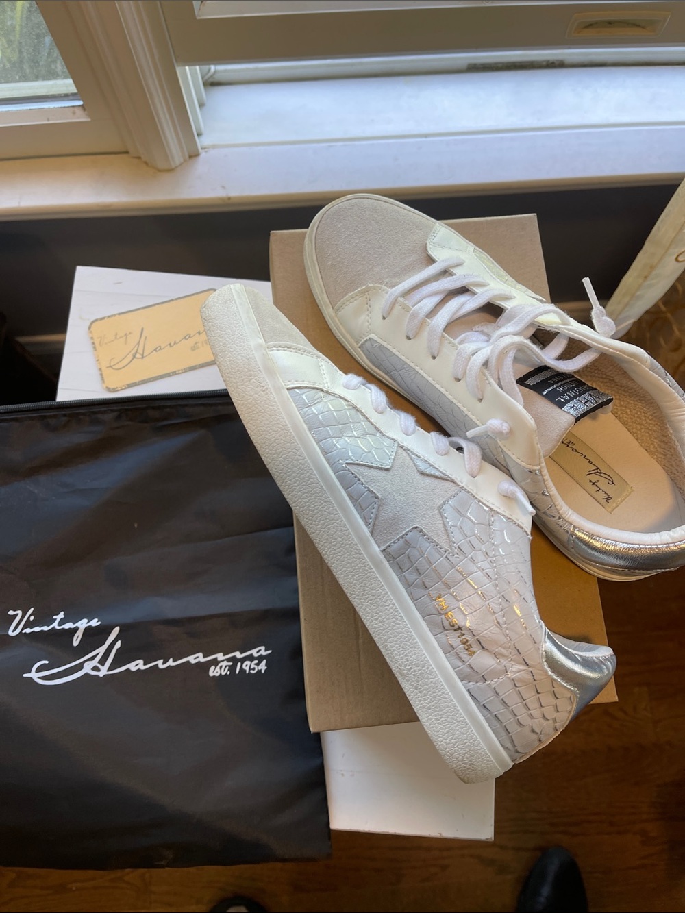 Vintage Havana Light Grey Croc-Embossed Sneakers